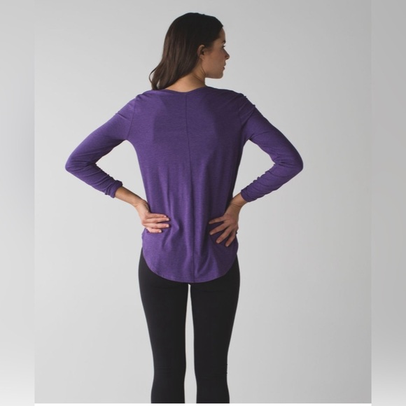 Lululemon Yogini 5 Year Long Sleeve Tee in Heathered Bold Violet - Picture 2 of 9